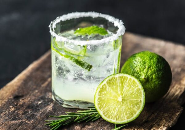 alcoholic-beverage-beverage-citrus-1232152-768×537